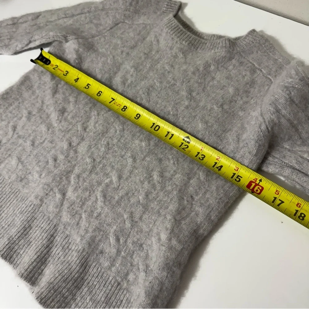 1901  100% cashmere Normcore cosycore whimsy Light Gray Cable Knit Sweater - Picture 4 of 5